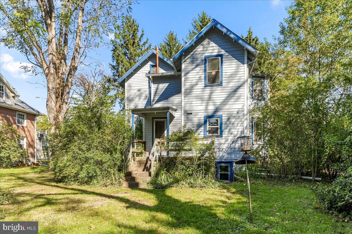 125 E Sylvan Ave Property Photo 33