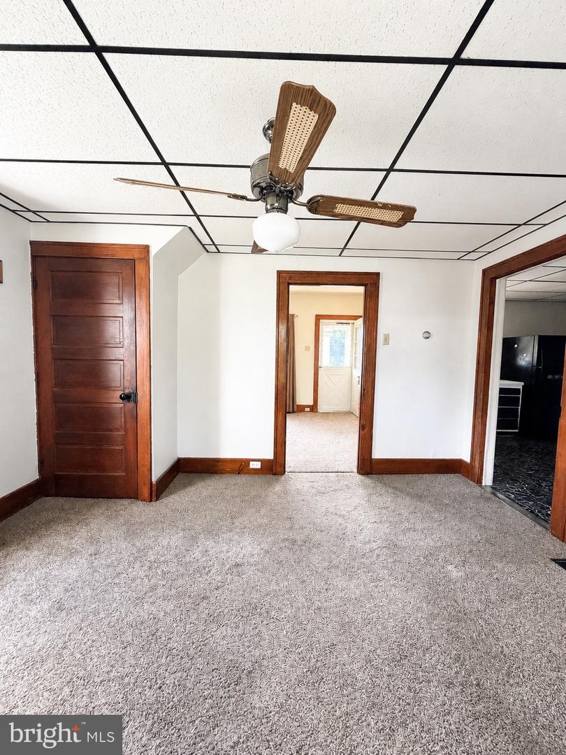 166 Ohio Ave Property Photo 10