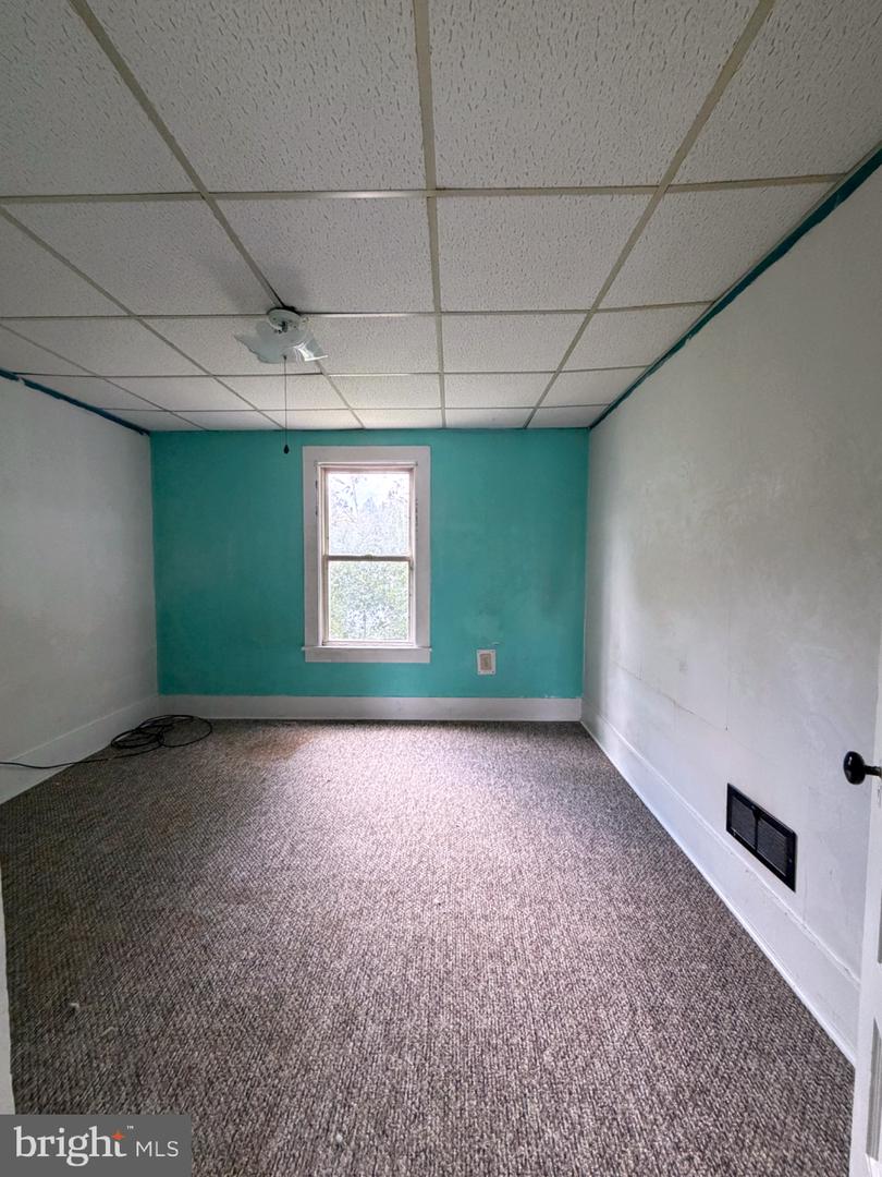 166 Ohio Ave Property Photo 16