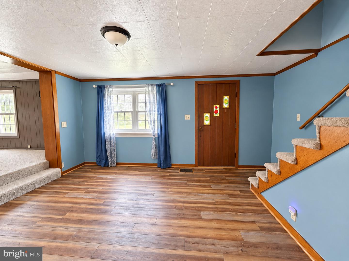 3088 Montmorenci Ave Property Photo 6