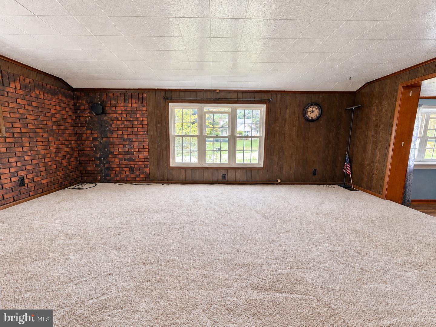 3088 Montmorenci Ave Property Photo 15