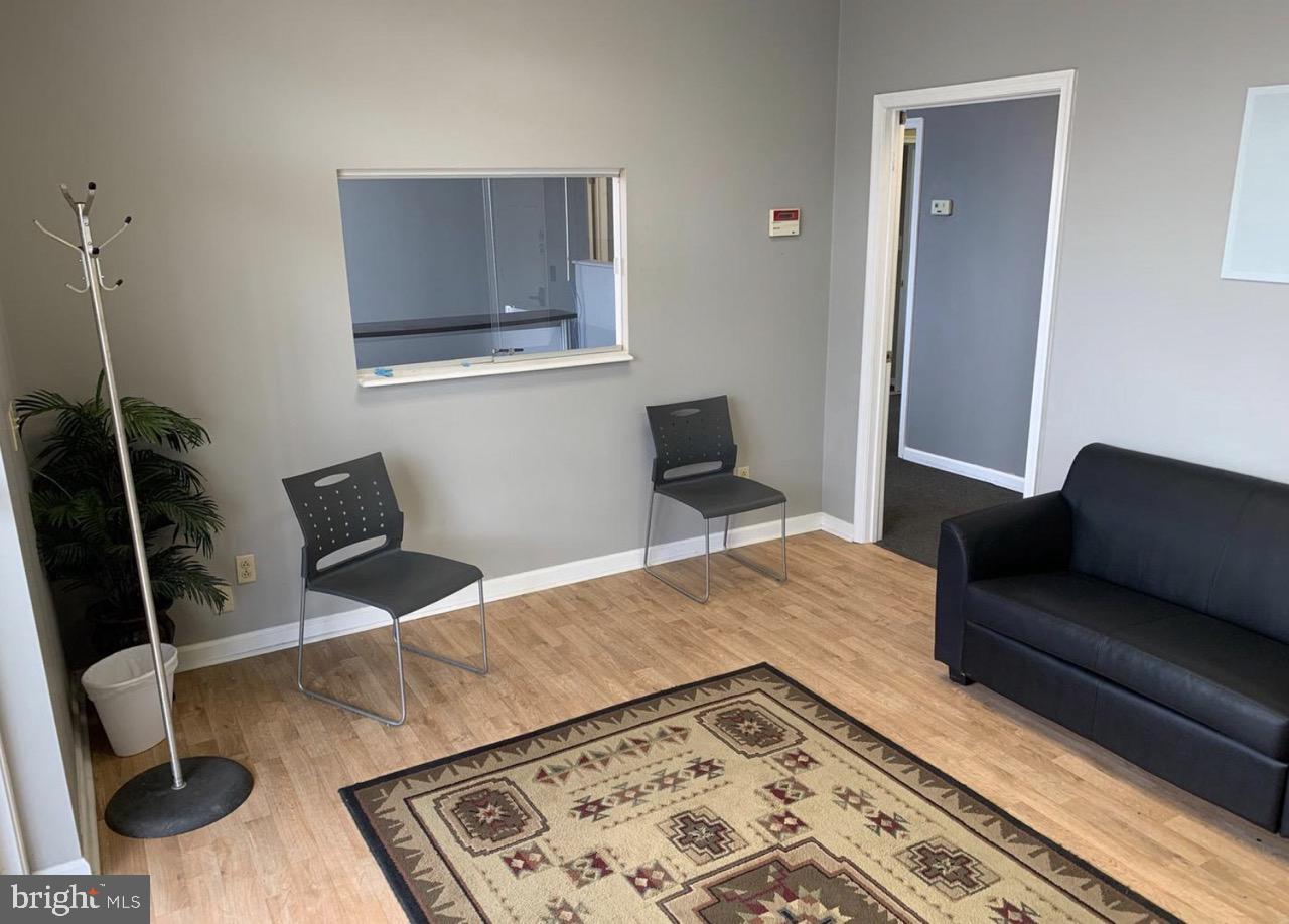 151 N Washington St #suite A Property Photo 4