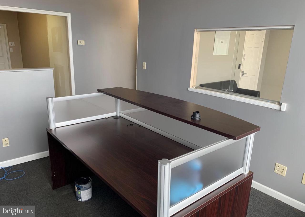 151 N Washington St #suite A Property Photo 7