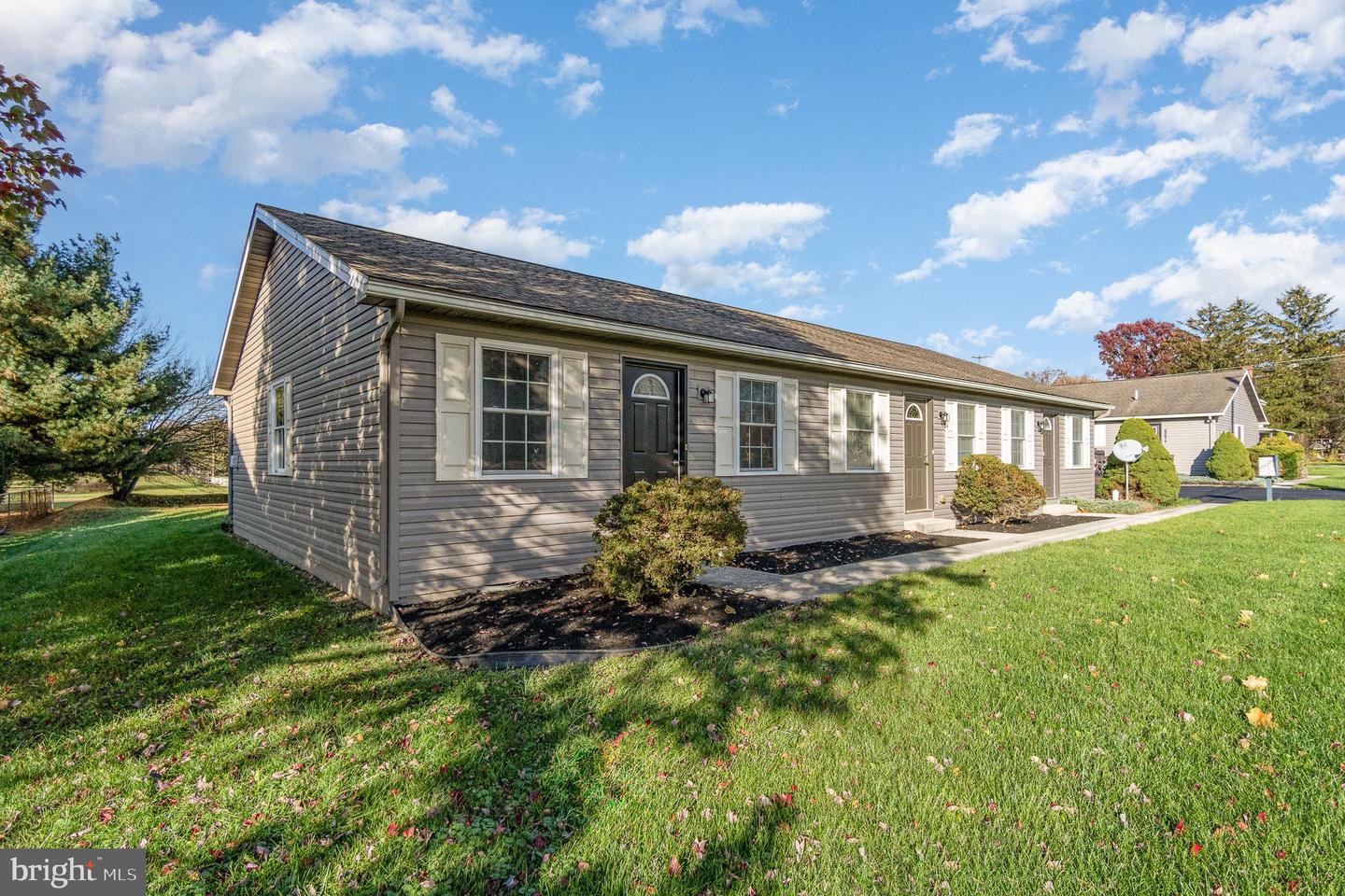 8065 WHITE CHURCH RD Property Photo 1