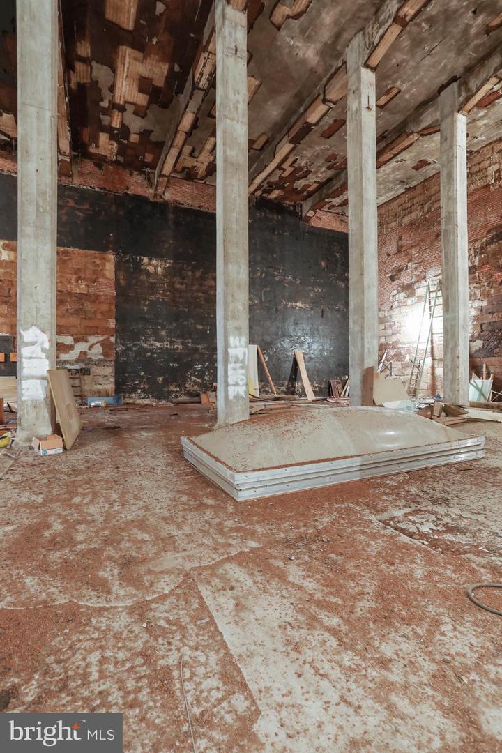 50 Kennedy St Property Photo 55