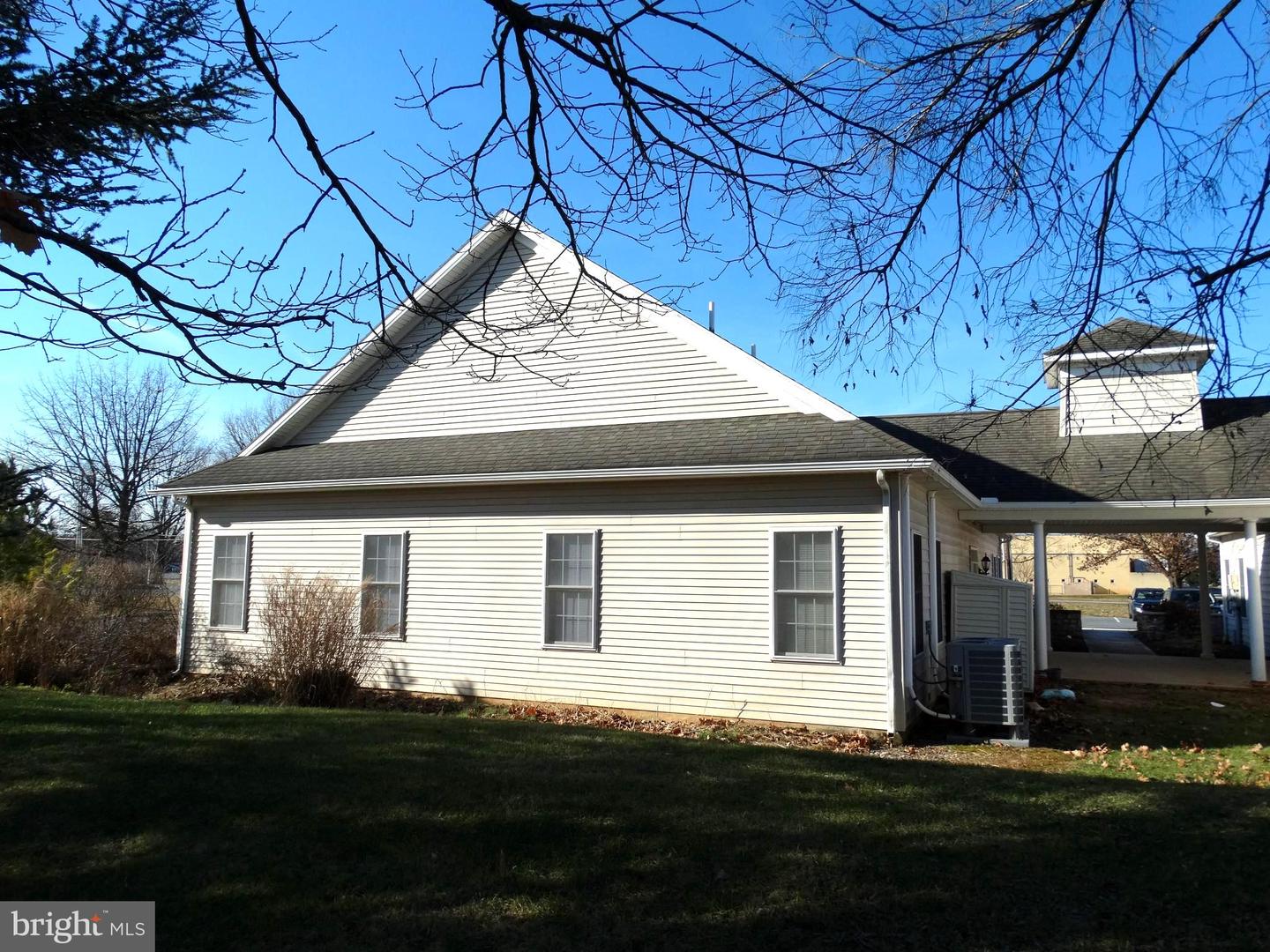 1970 Scotland Avenue Property Photo 5