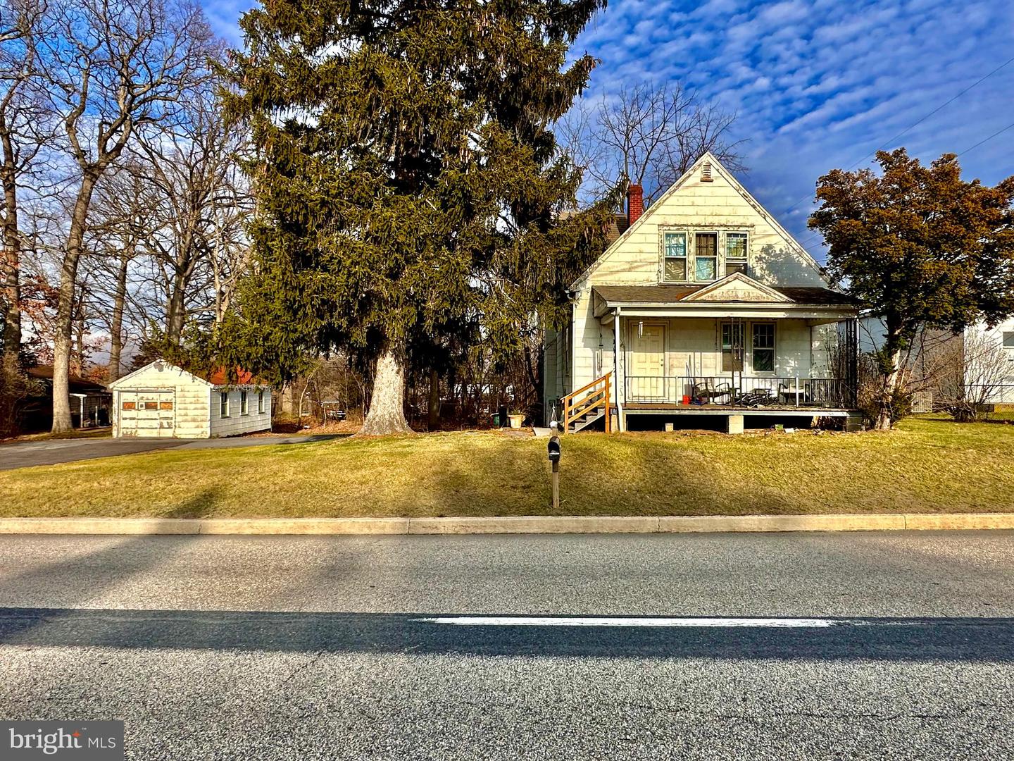 3462 Black Gap Road Property Photo 3