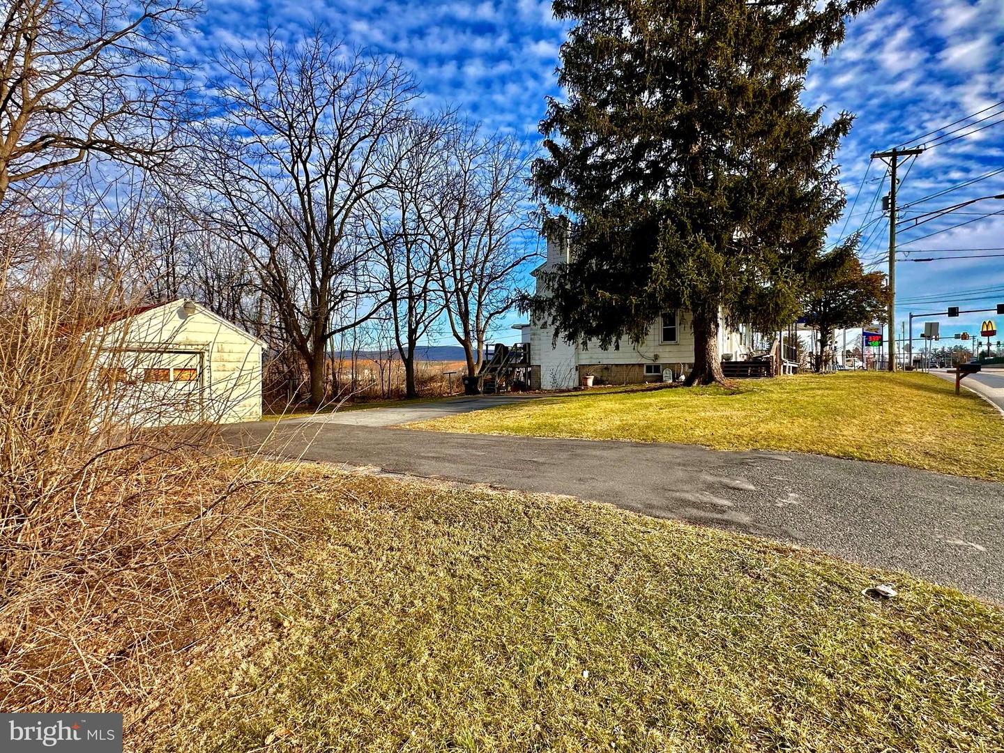 3462 Black Gap Road Property Photo 10