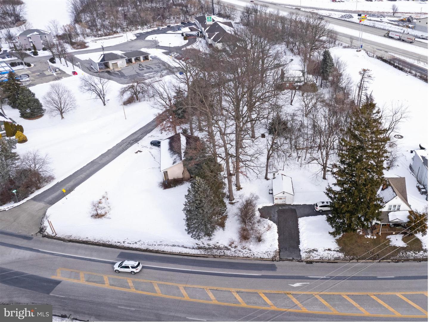 3462 Black Gap Road Property Photo 13