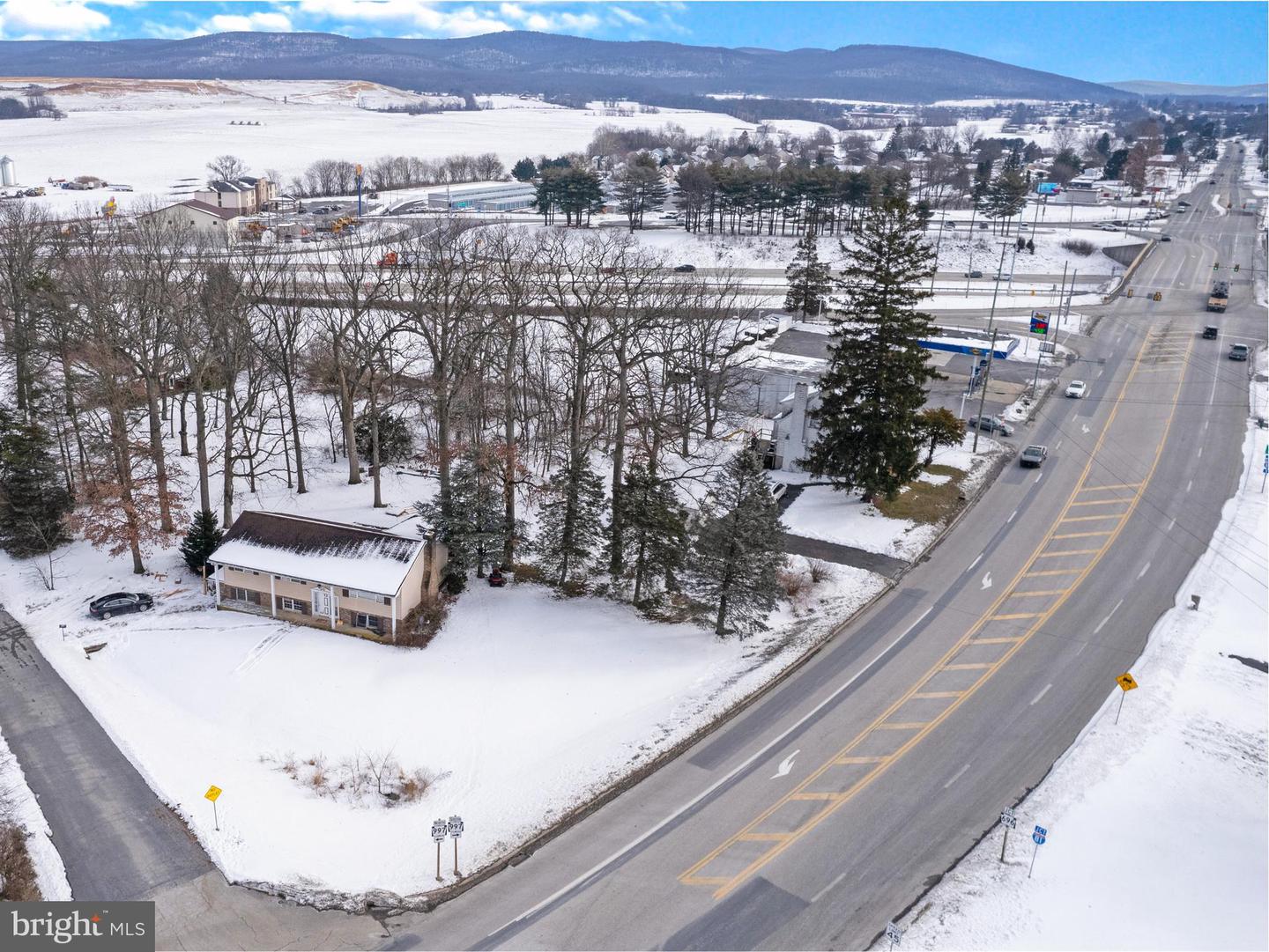 3462 Black Gap Road Property Photo 14