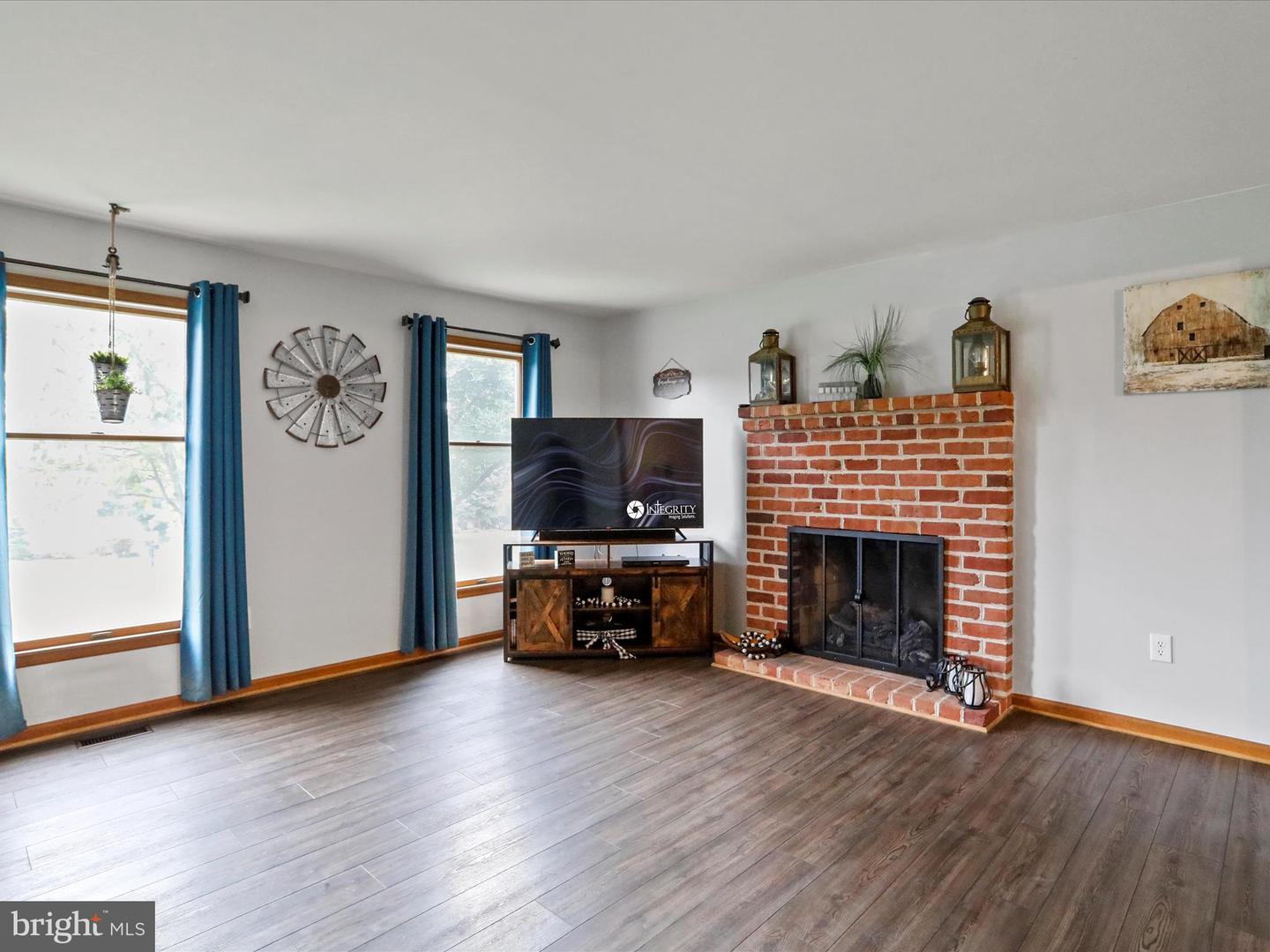 11632 Woodlea Drive Property Photo 8
