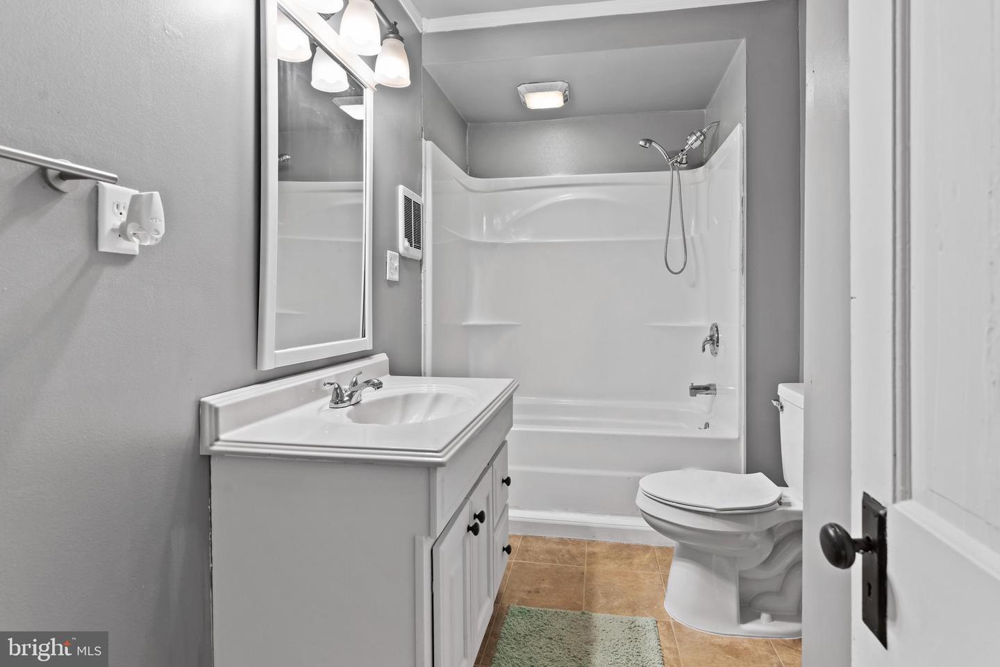 1565 Orrstown Road #5 Property Photo 13