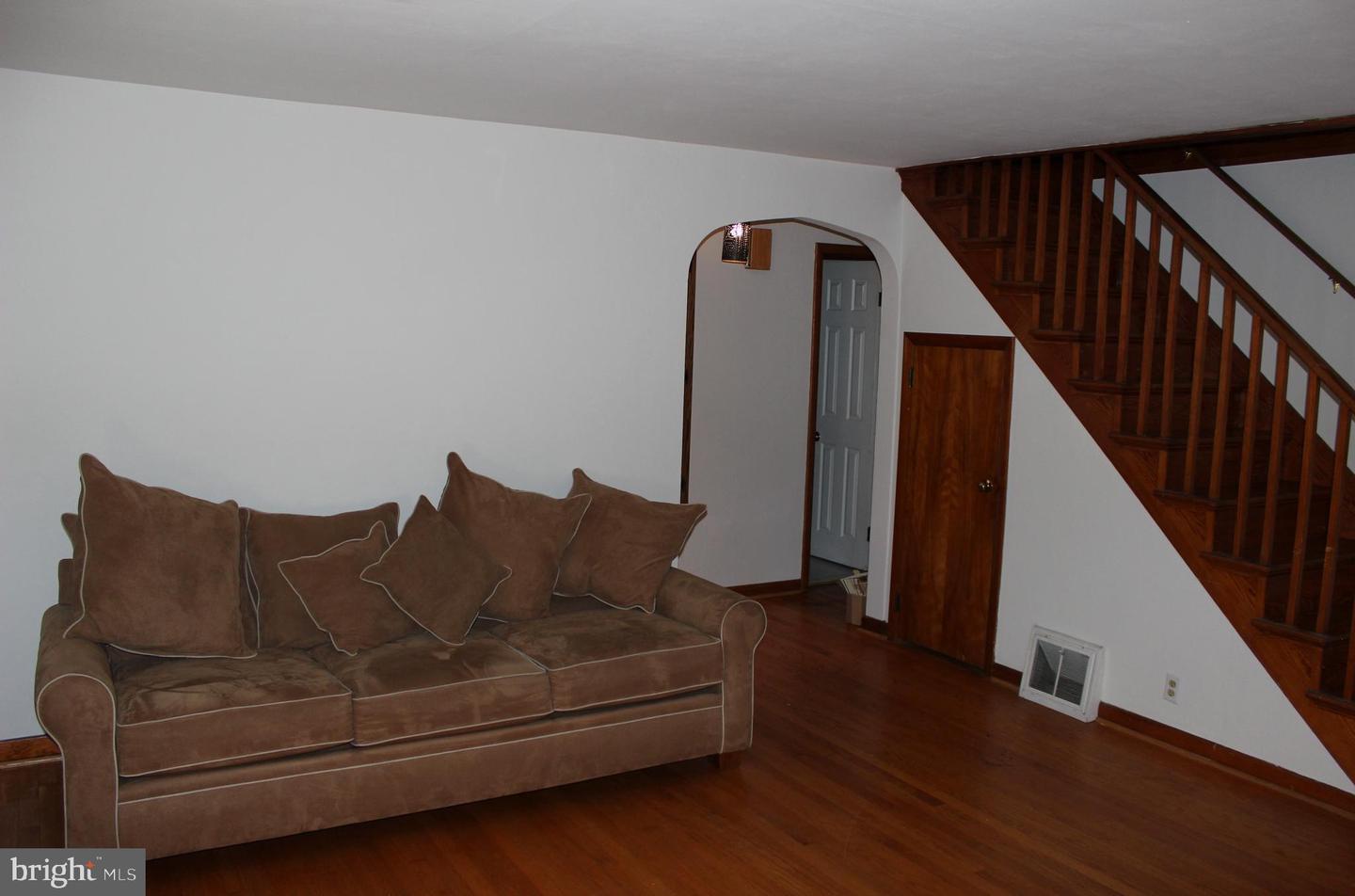 61 S Carl Avenue Property Photo 3