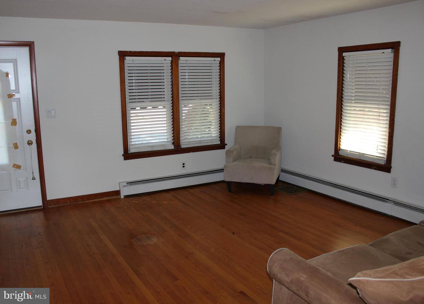 61 S Carl Avenue Property Photo 4