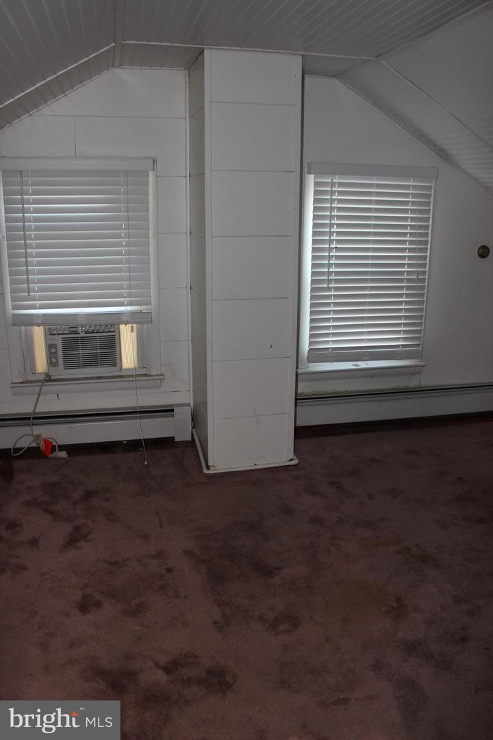 61 S Carl Avenue Property Photo 13