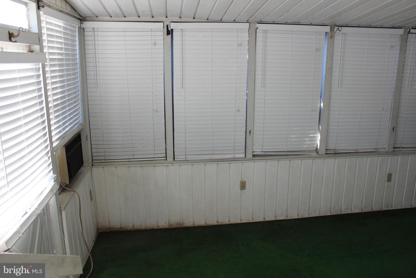 61 S Carl Avenue Property Photo 16