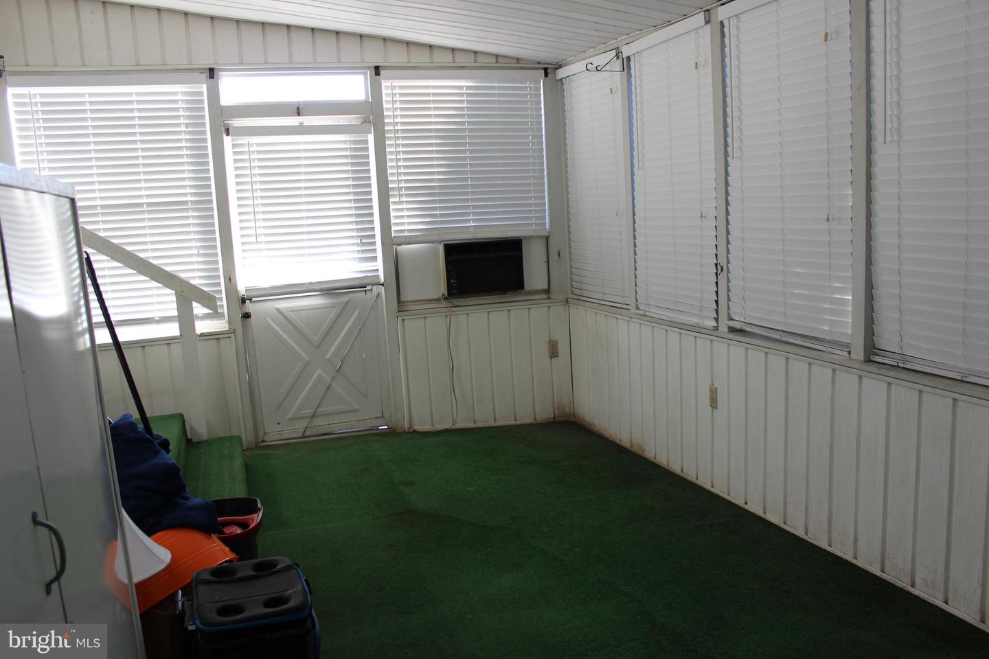 61 S Carl Avenue Property Photo 18