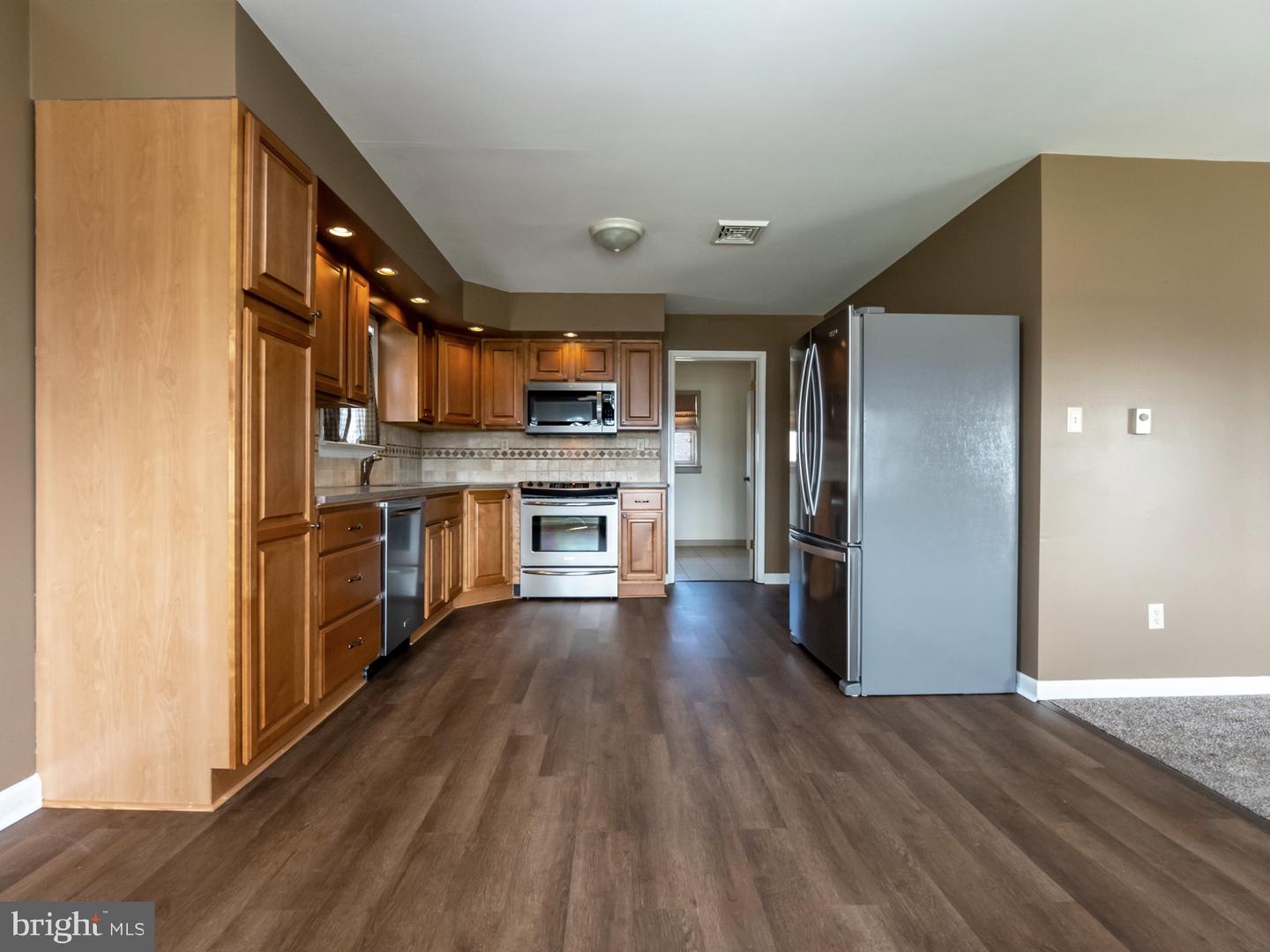 4562 Edenville Road Property Photo 13