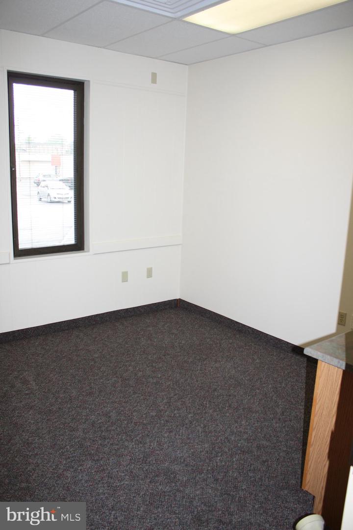 375 Floral Ave #116 Property Photo 3