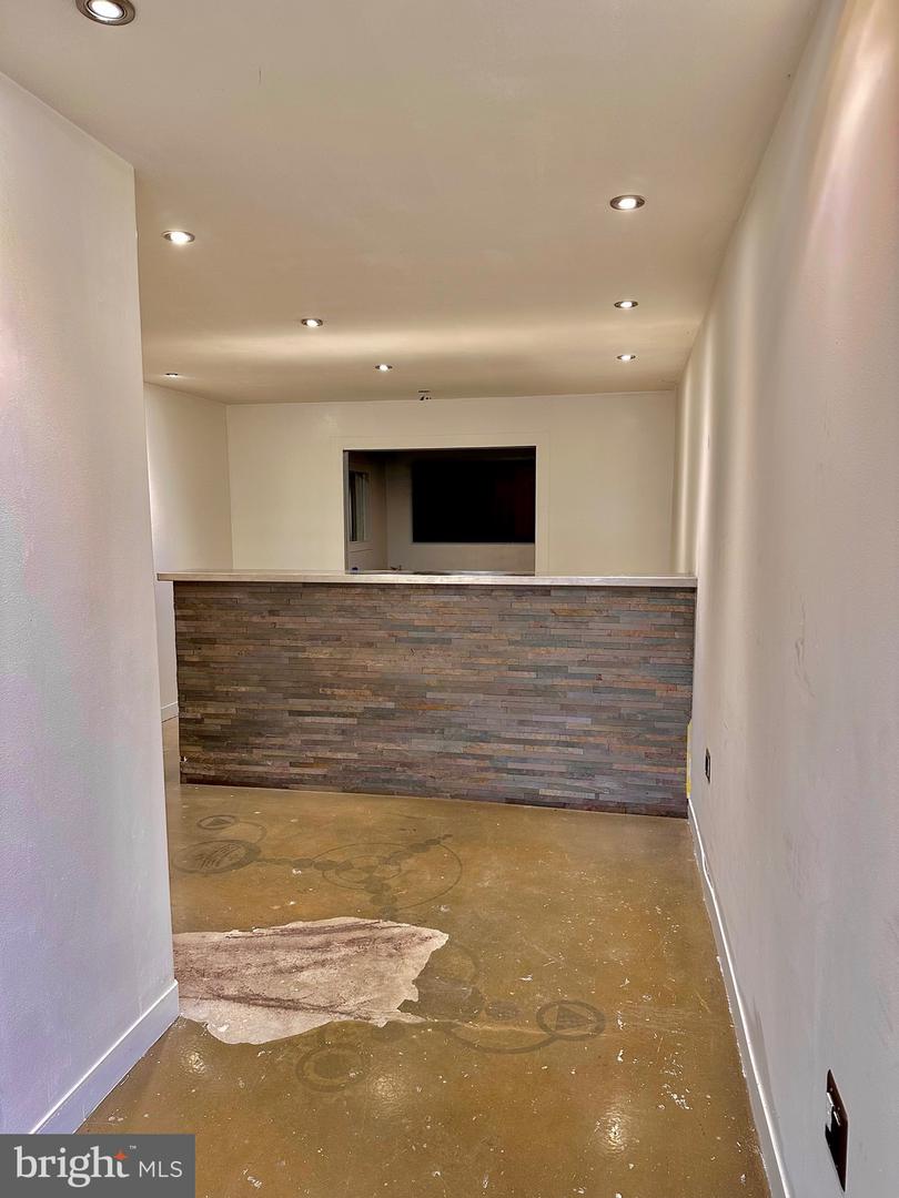 6317 Rock Hill Road Property Photo 3