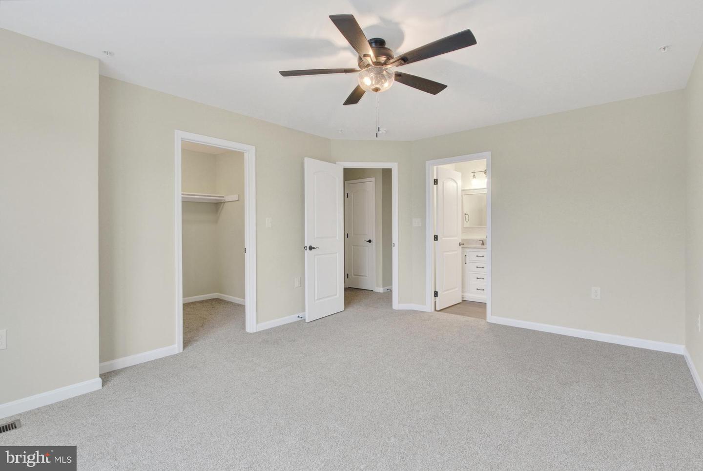 8860 Hillside Way Property Photo 14