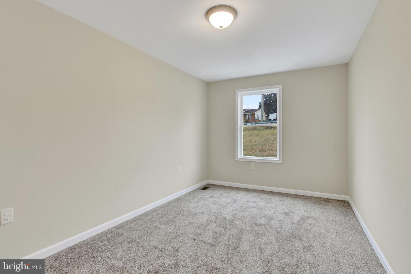 8860 Hillside Way Property Photo 17