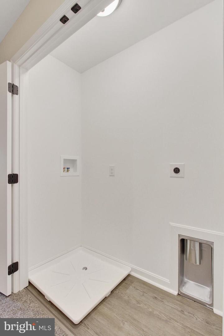 8860 Hillside Way Property Photo 19