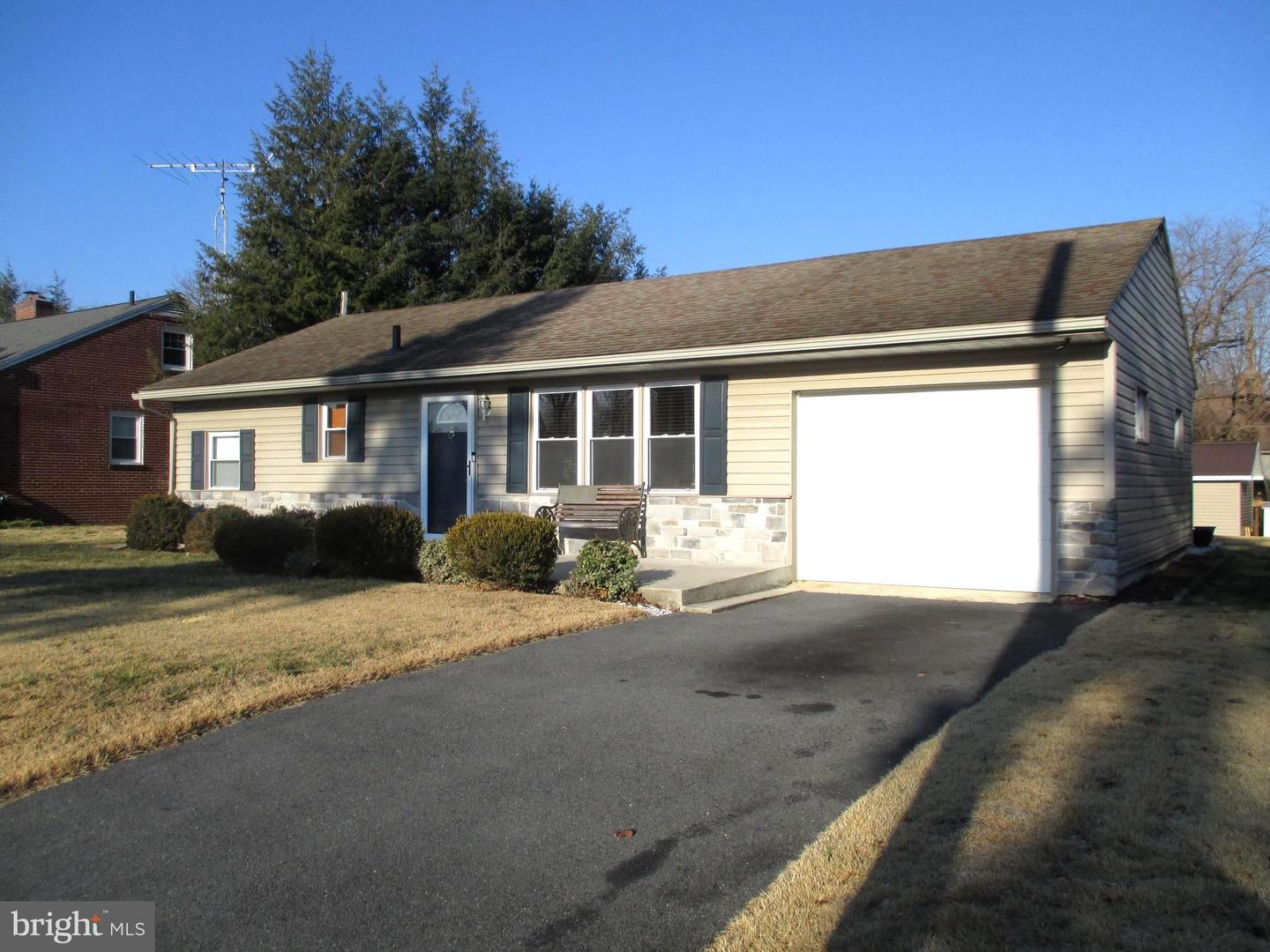 739 Stouffer Avenue Property Photo