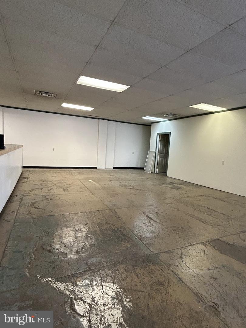 580 Broad Street Property Photo 7