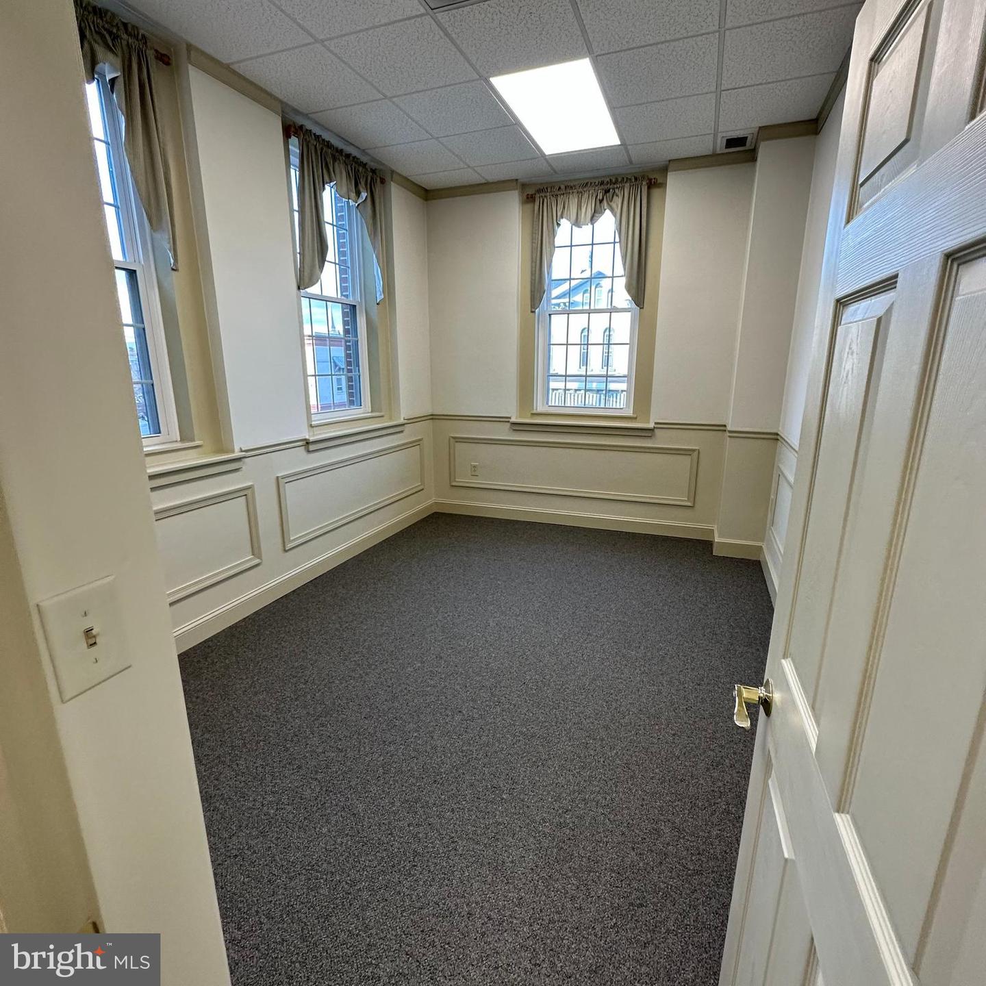 230 Lincoln Way East #suite A Property Photo 9