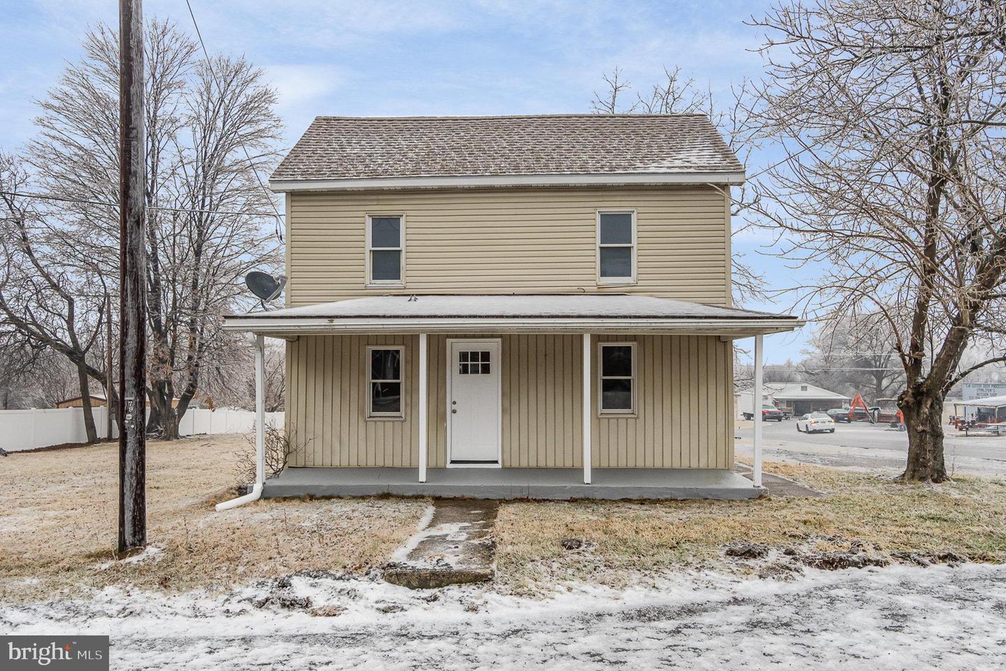 13797 Buchanan Trail W Property Photo 1