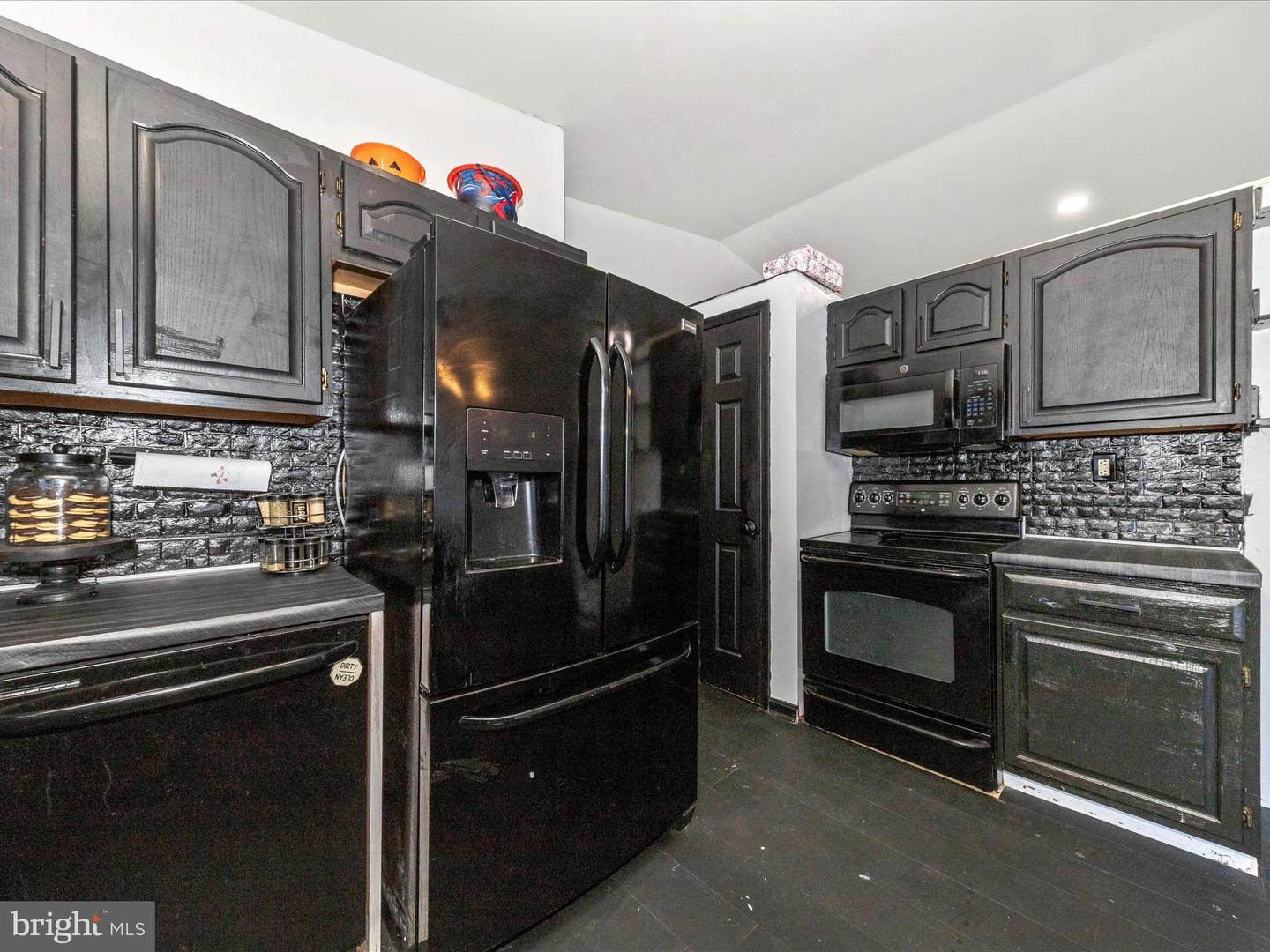 14074 Timothy Drive Property Photo 13