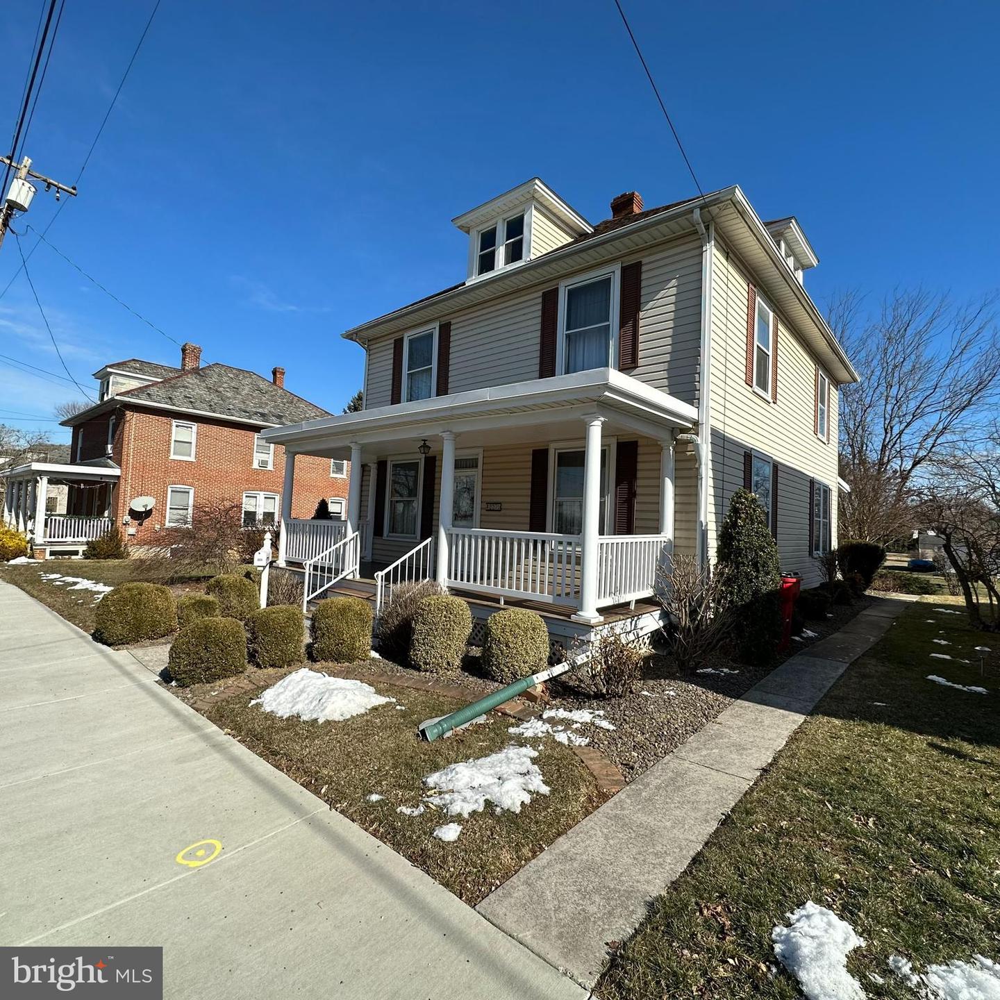 227 N Allison Street Property Photo