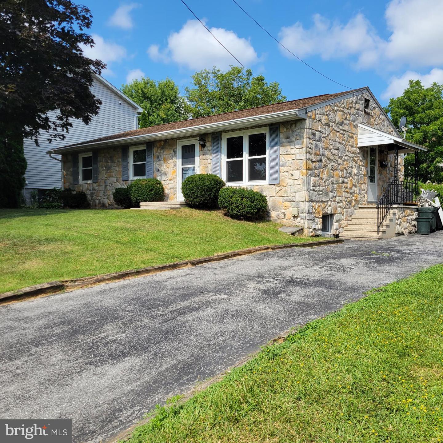 340 Ridge Avenue Property Photo