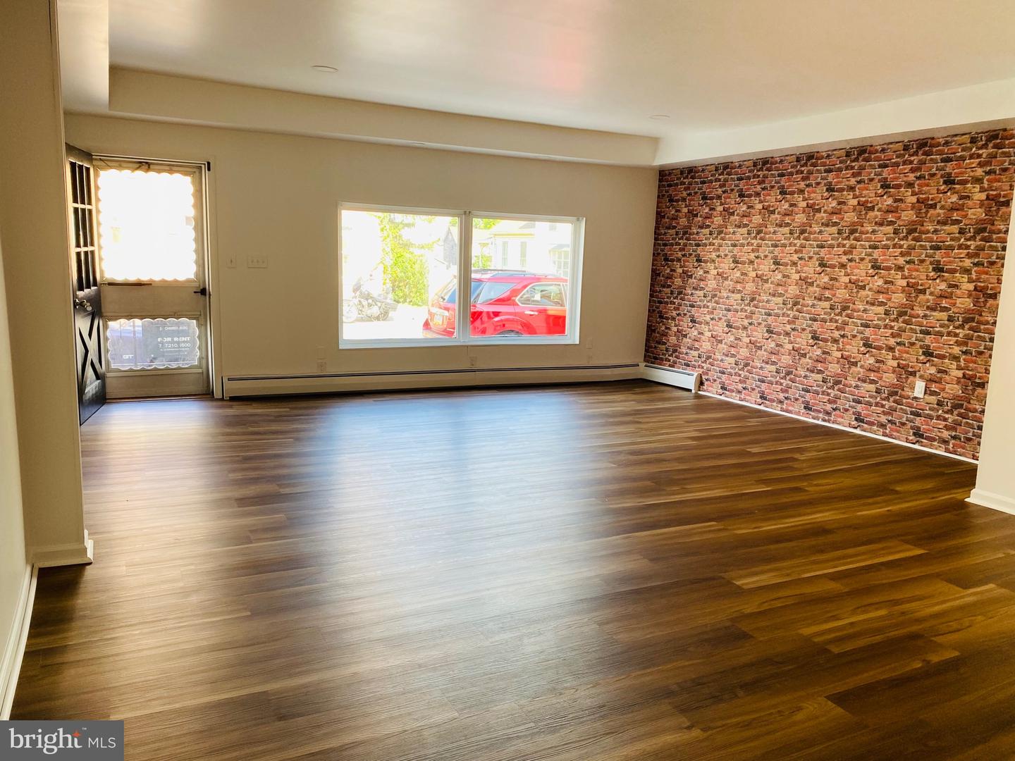 135 N. Carlisle Street Property Photo 7