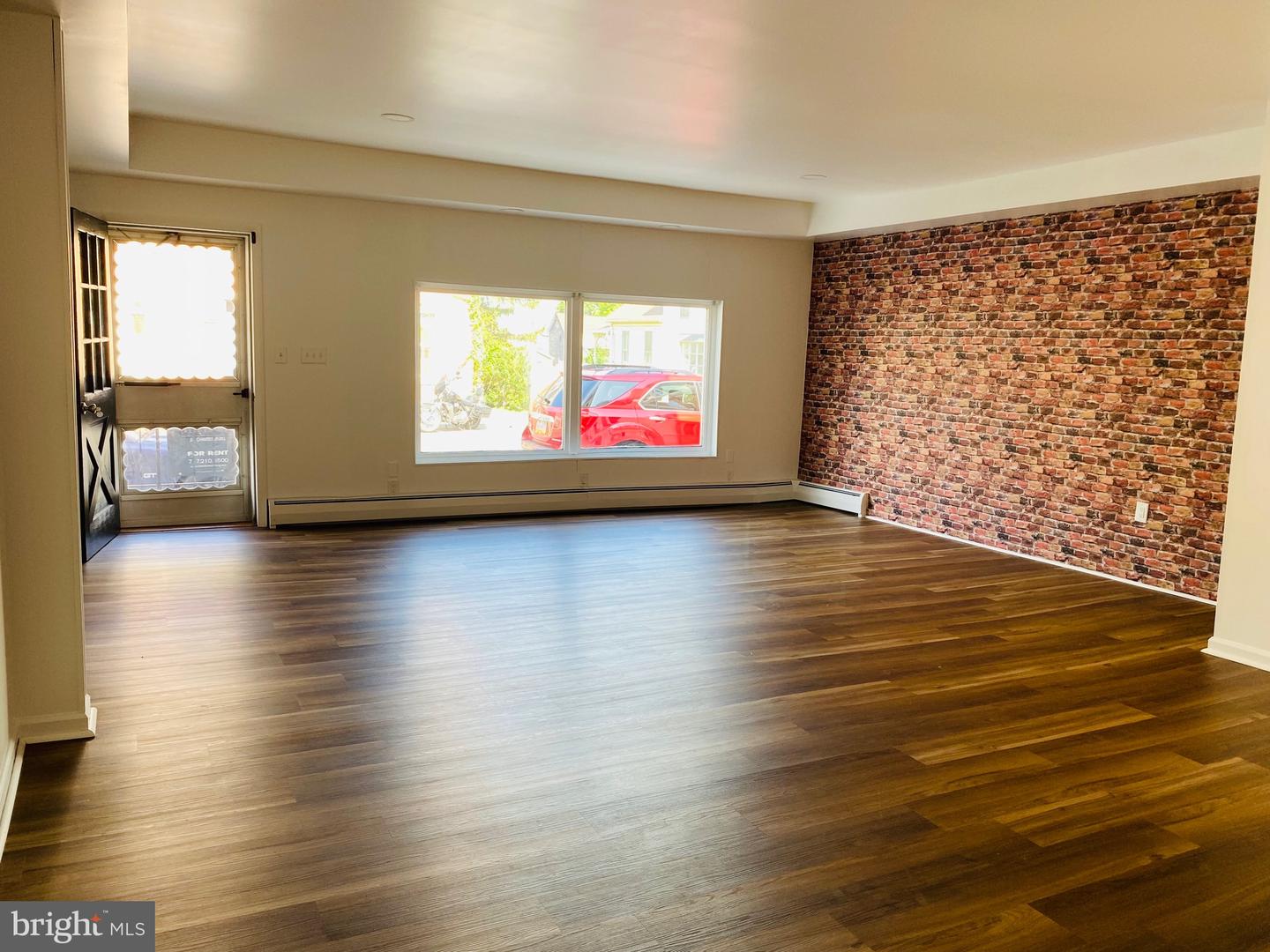 135 N. Carlisle Street Property Photo 8