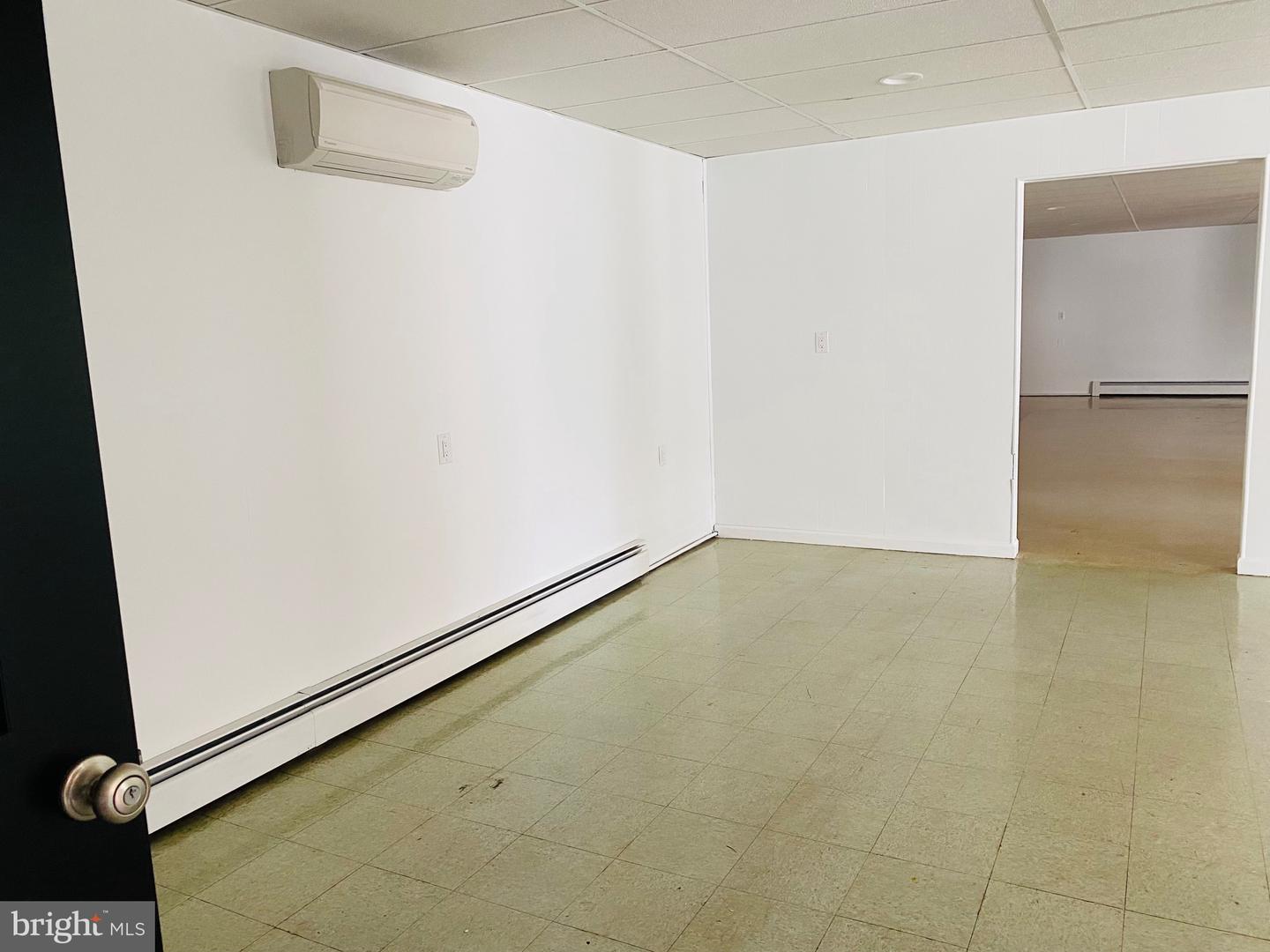 135 N. Carlisle Street Property Photo 20