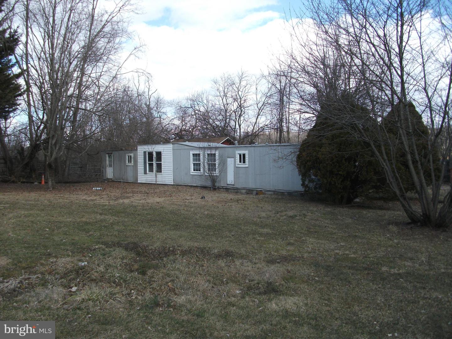 109 W Main St Property Photo