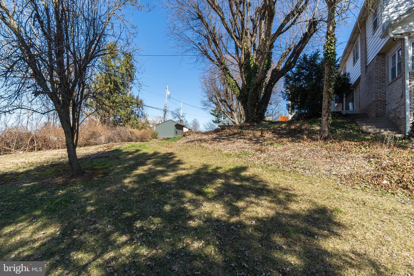 470 Overhill Dr Property Photo 36