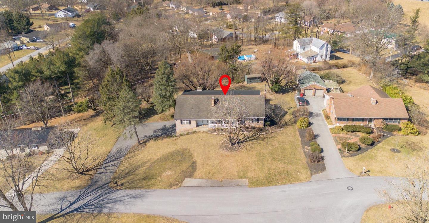 470 Overhill Dr Property Photo 43
