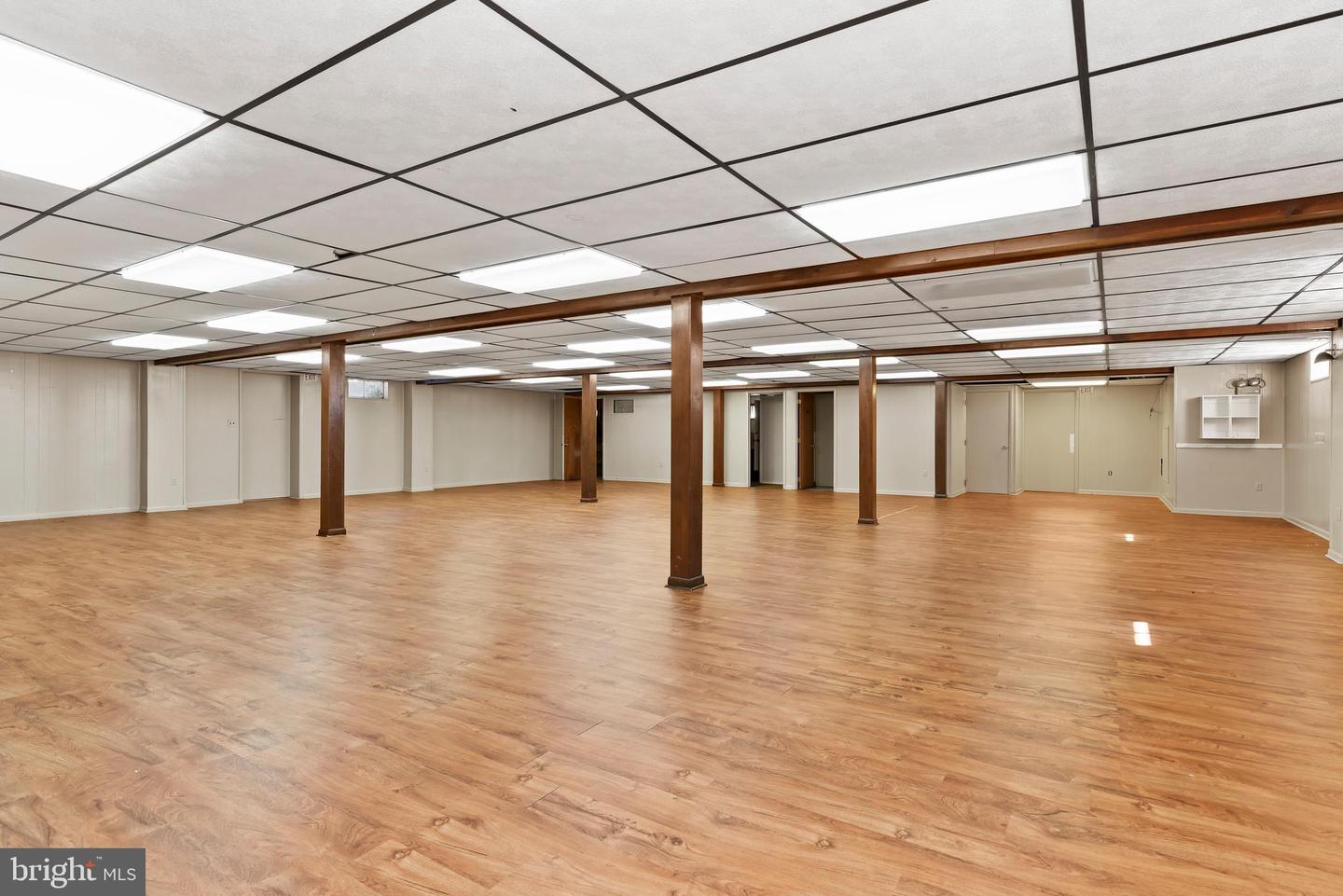 2249 Roxbury Road Property Photo 8