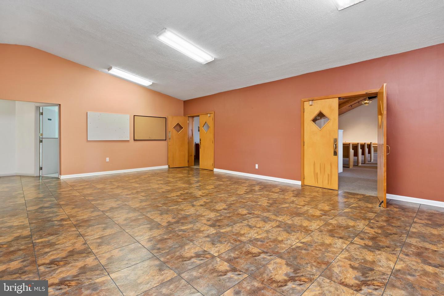 2249 Roxbury Road Property Photo 10