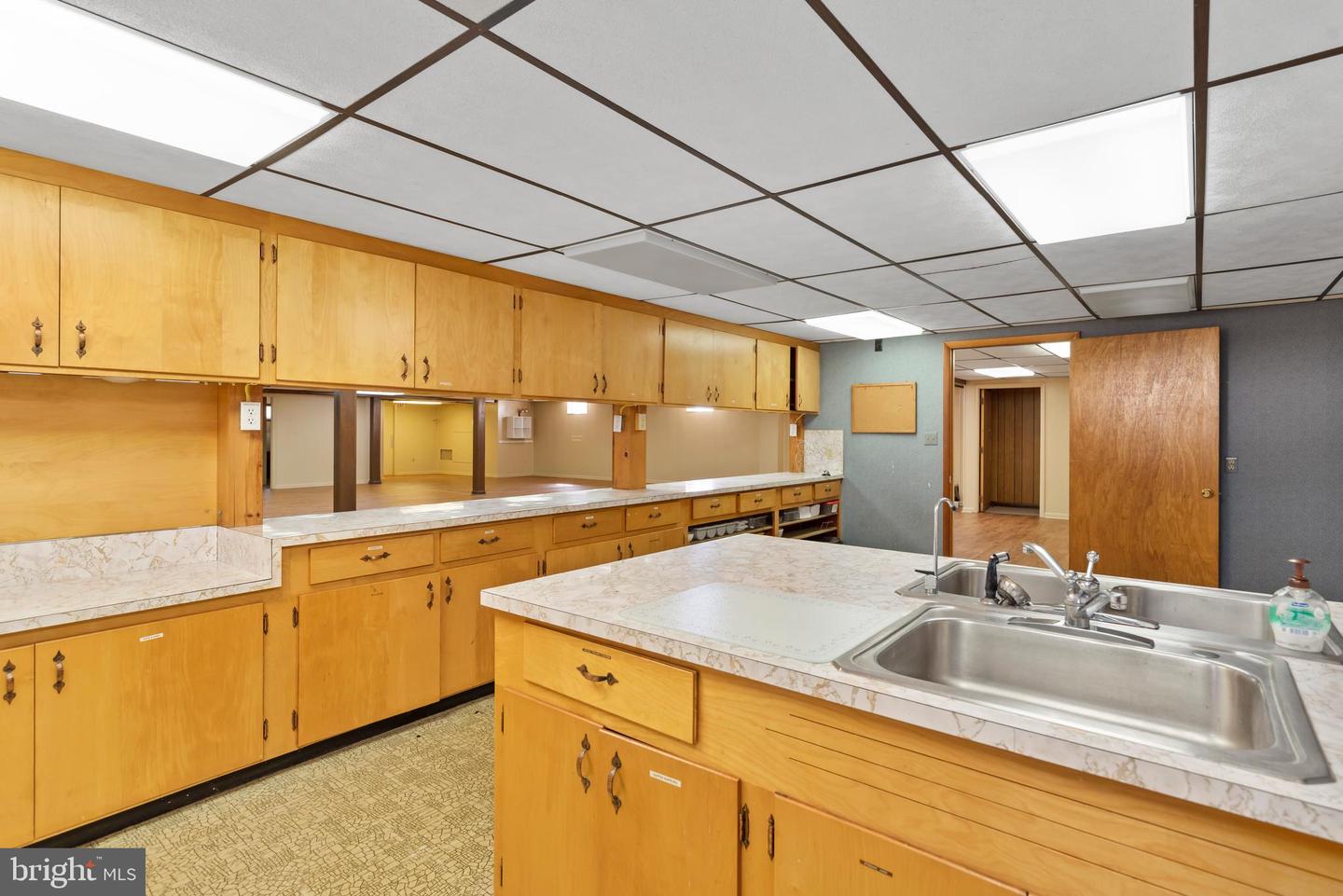 2249 Roxbury Road Property Photo 13