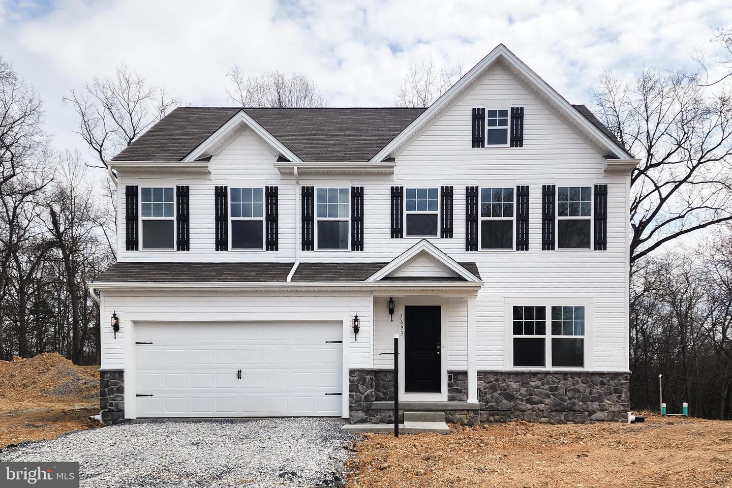 1693 Falcon Lane Property Photo
