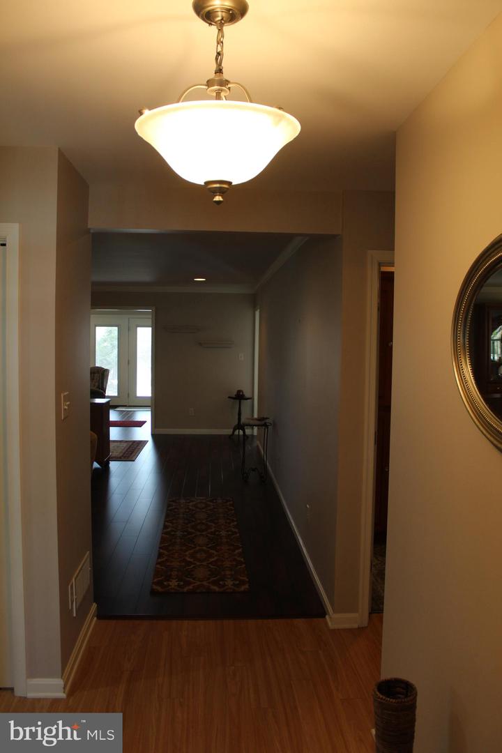 197 Parkwood Drive #320 Property Photo 5
