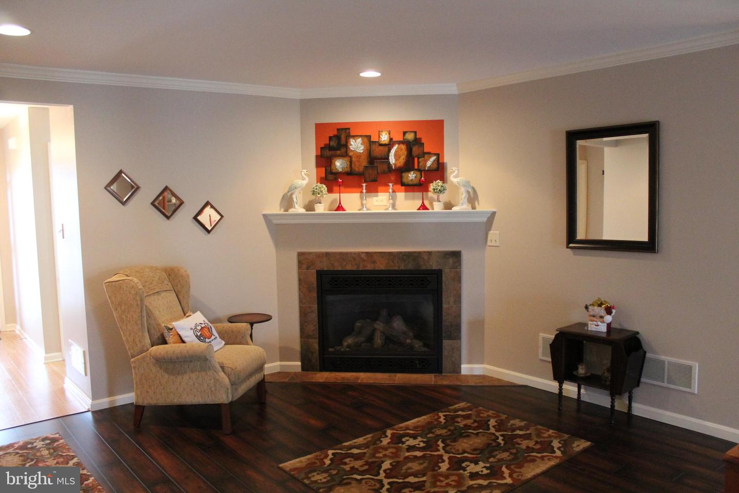 197 Parkwood Drive #320 Property Photo 8