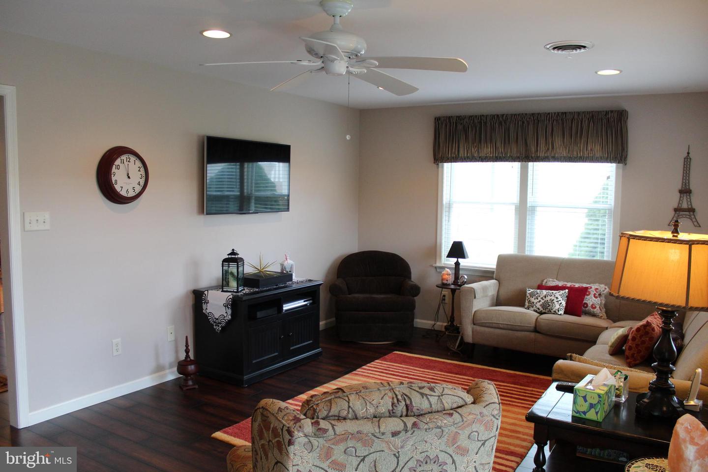 197 Parkwood Drive #320 Property Photo 18