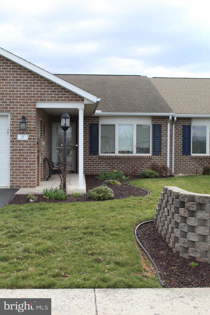 197 Parkwood Drive #320 Property Photo 31