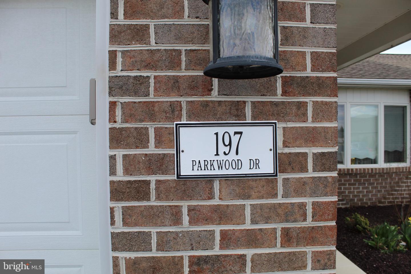 197 Parkwood Drive #320 Property Photo 33