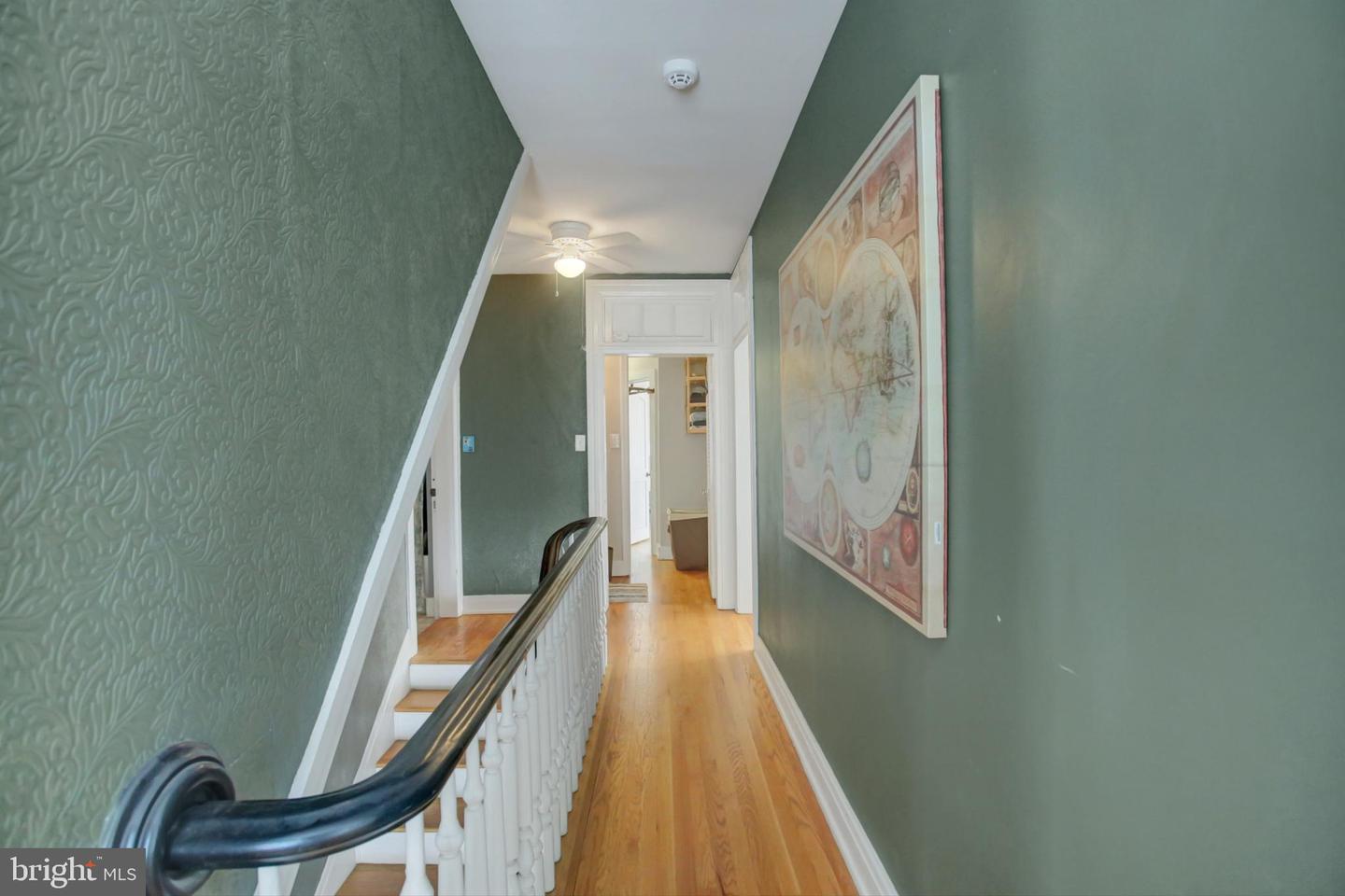 125 E Main St Property Photo 25